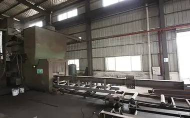  H Steel shot blasting (Sa 2.5 surface standard)